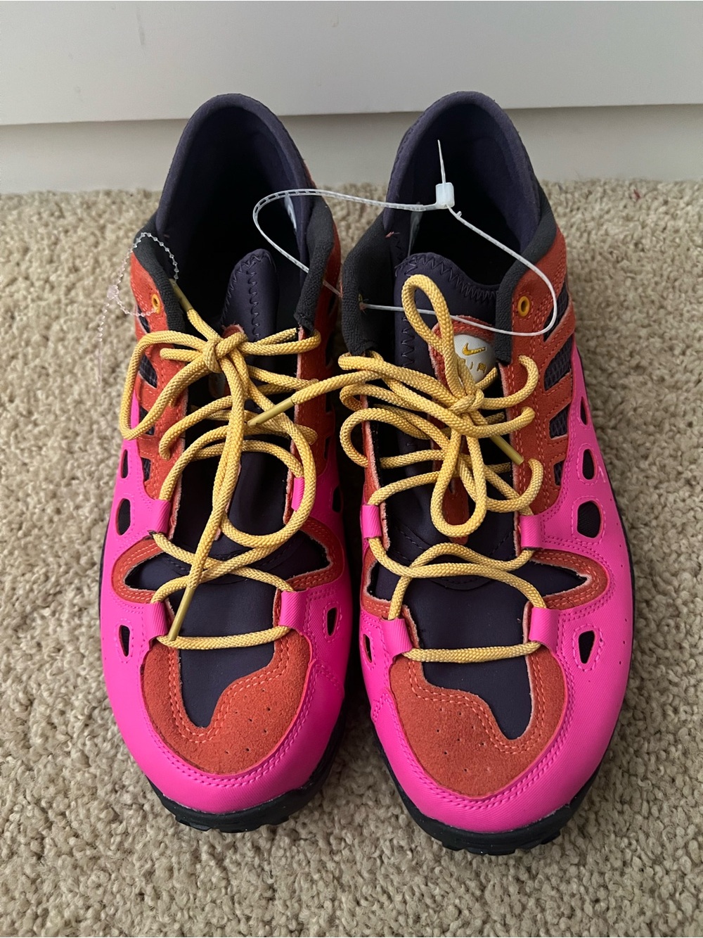 NIKE ACG AIR EXPLORAID